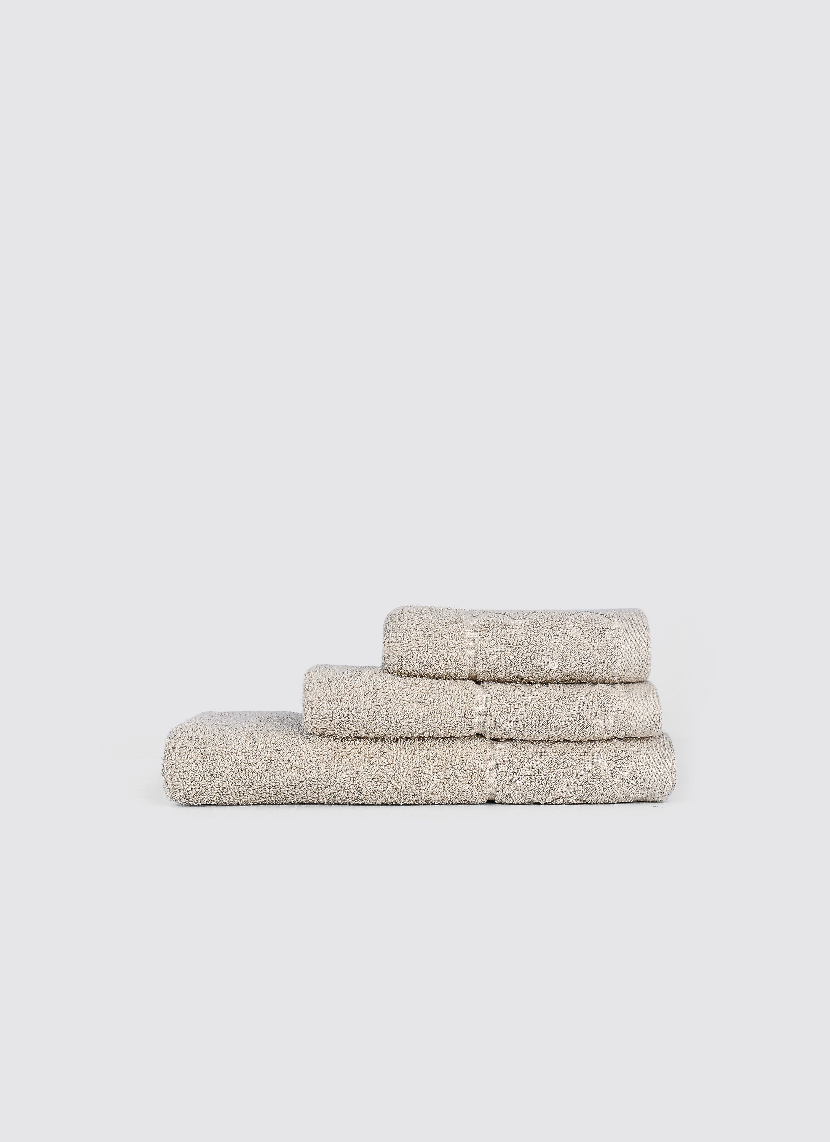 Light Beige ring-spun cotton guest towels, pack of 2, 12x20 inches – product detail view