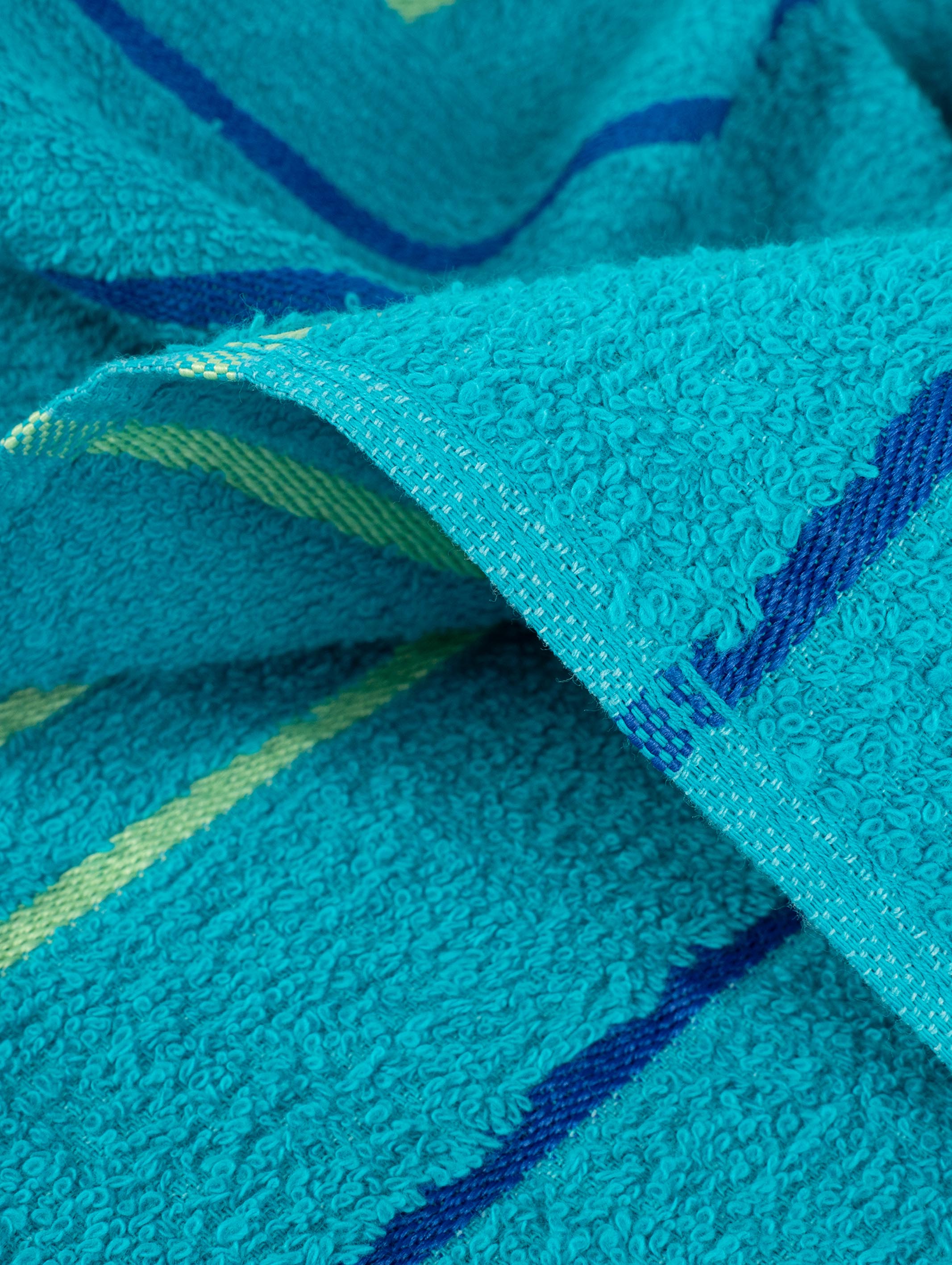 Teal bath towel, 27x56 inches – product detail view