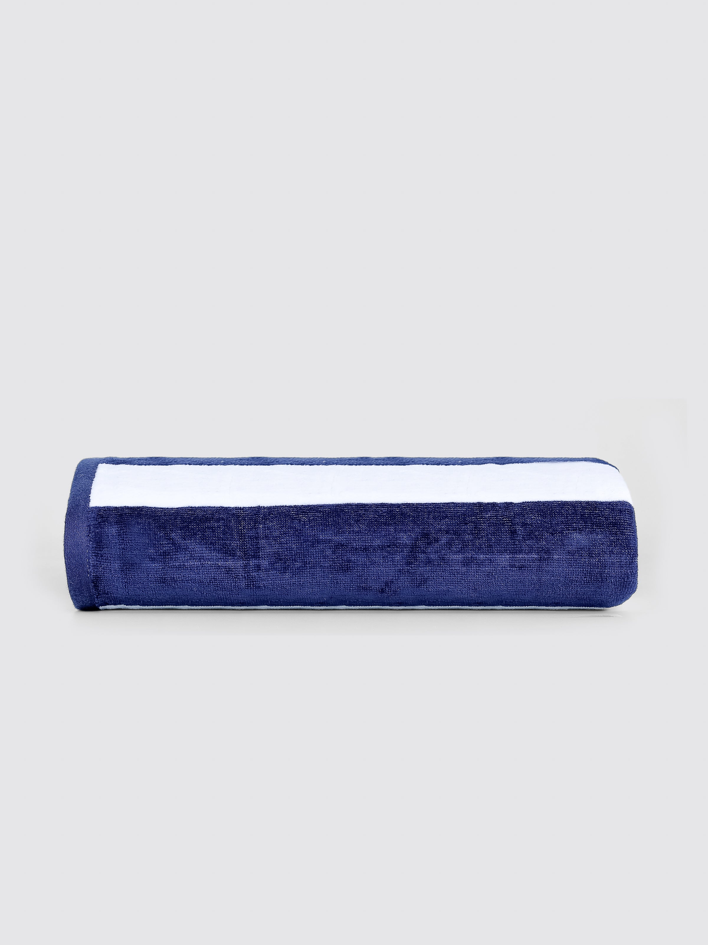 White & Navy combed cotton cabana beach bath sheet, pack of 1, 32x60 inches – additional view