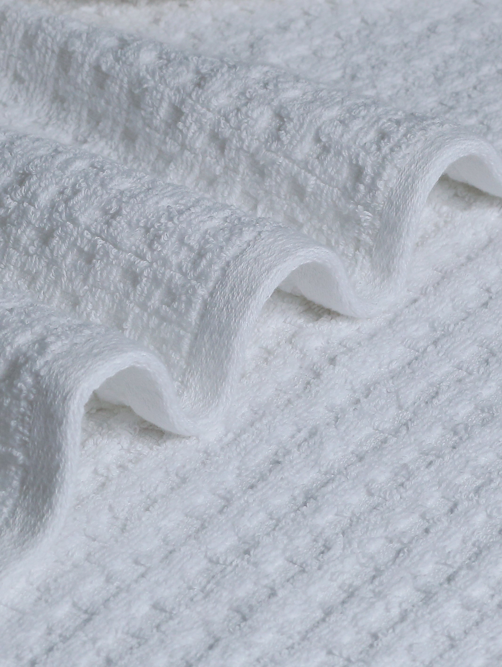 White combed cotton oversized bath sheet towel, 39x59 inches – main product view