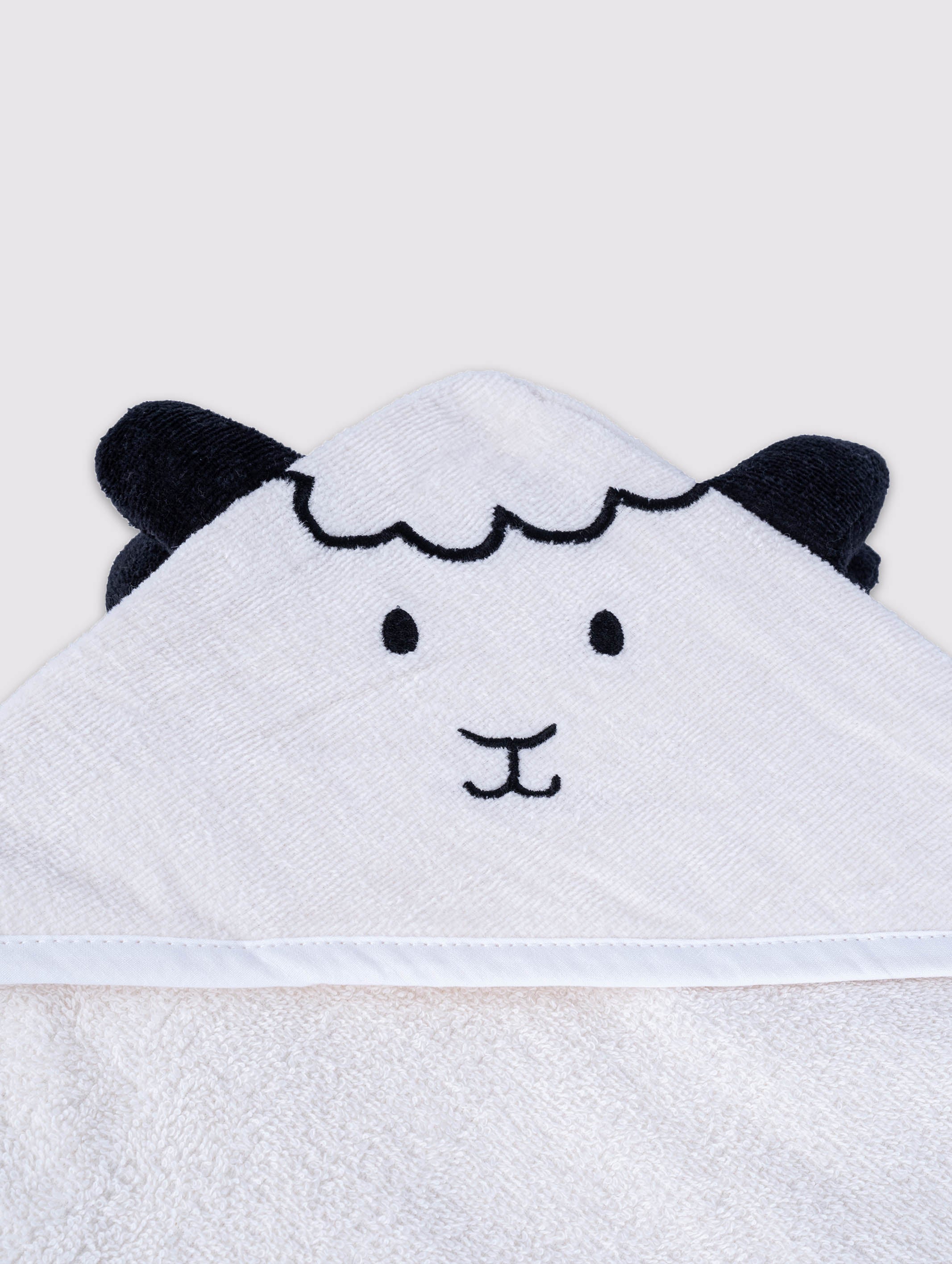 White kids hooded towel poncho, pack of 1 – alternate product view