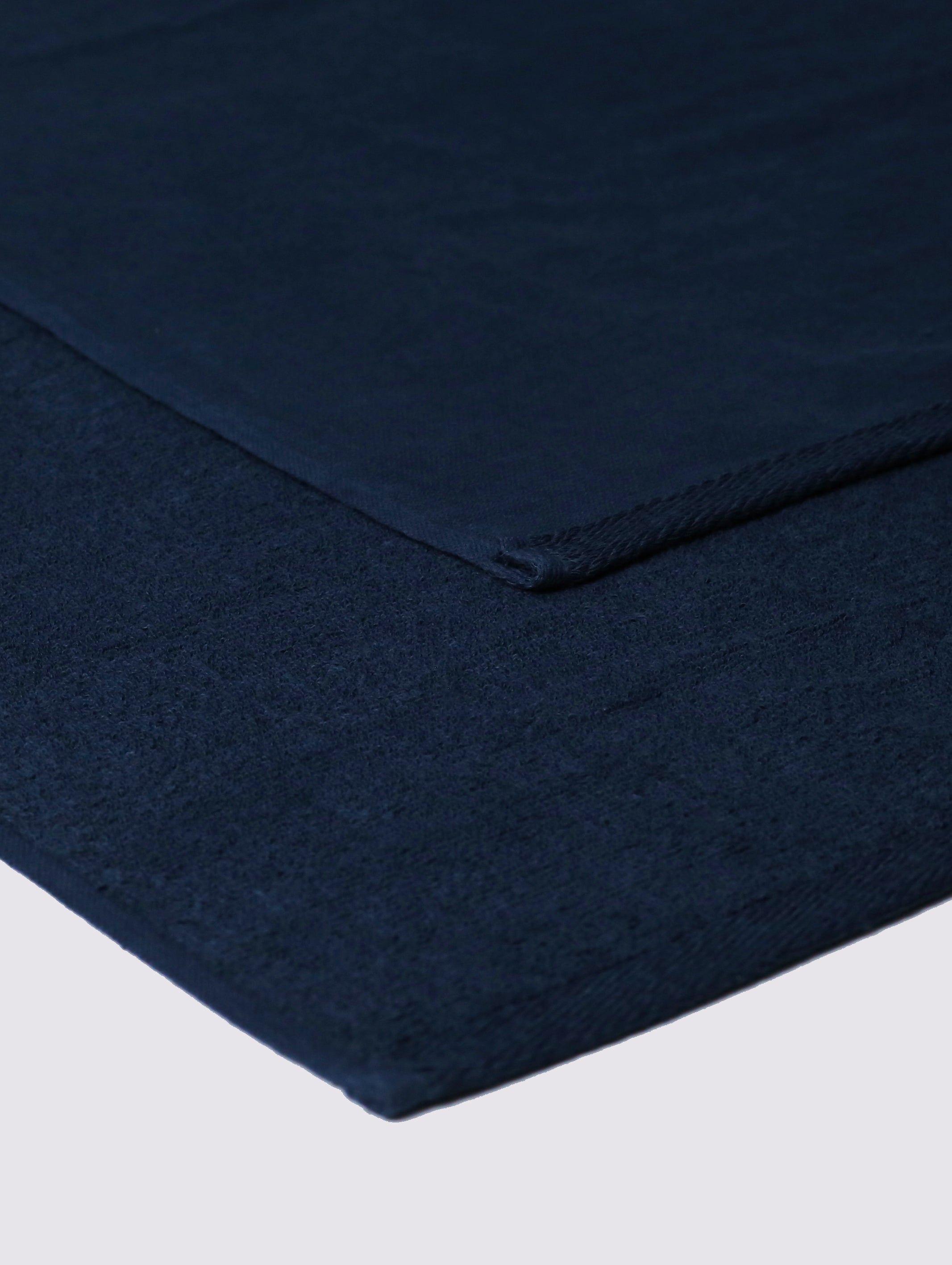 Navy Blue ring-spun cotton bath towel, 24x62 inches – additional view