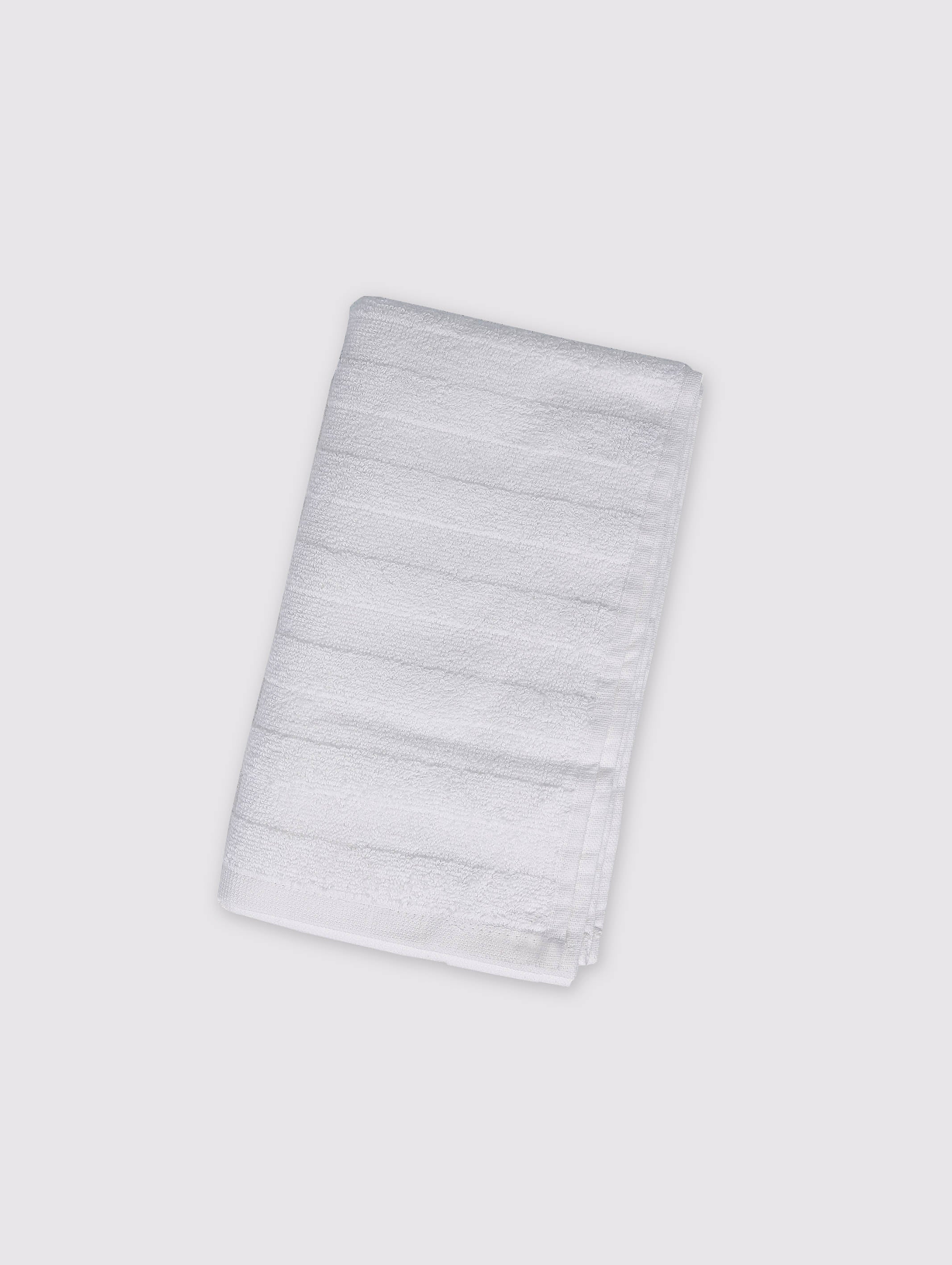 White ring-spun cotton guest towels, 12x21 inches – additional view