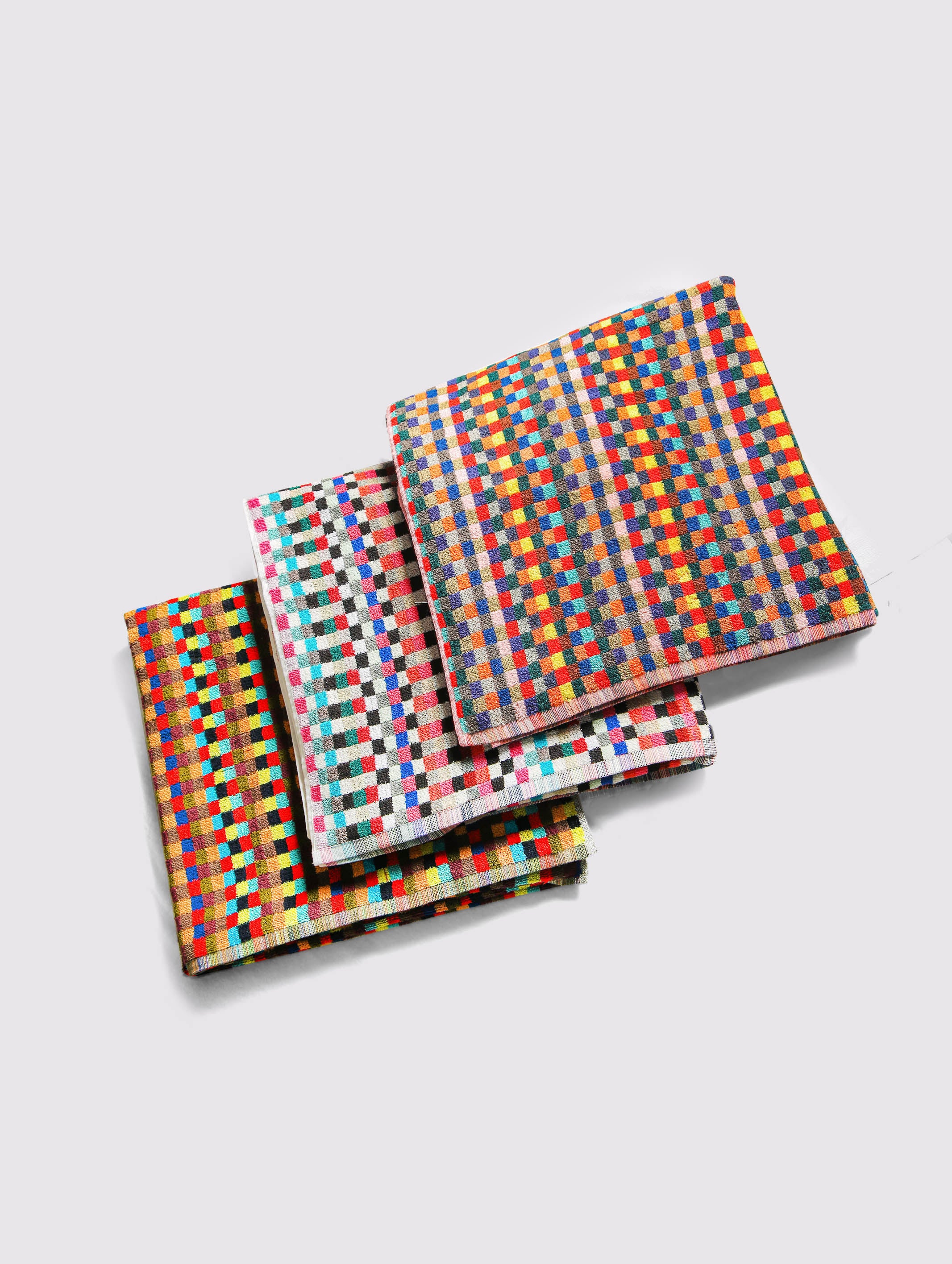 Multicolor Gingham ring-spun cotton oversized bath sheet towel, 35x70 inches – product detail view