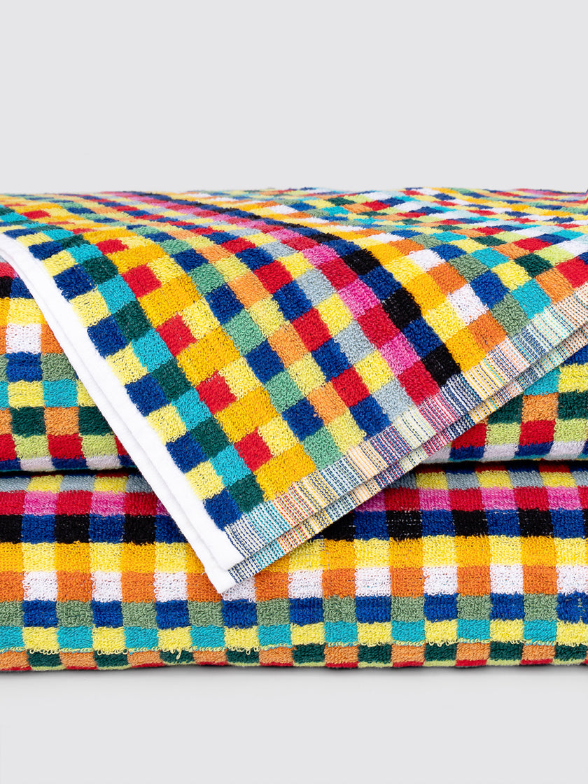 Multicolor Gingham ring-spun cotton oversized bath sheet towel, pack of 1, 35x70 inches – product detail view