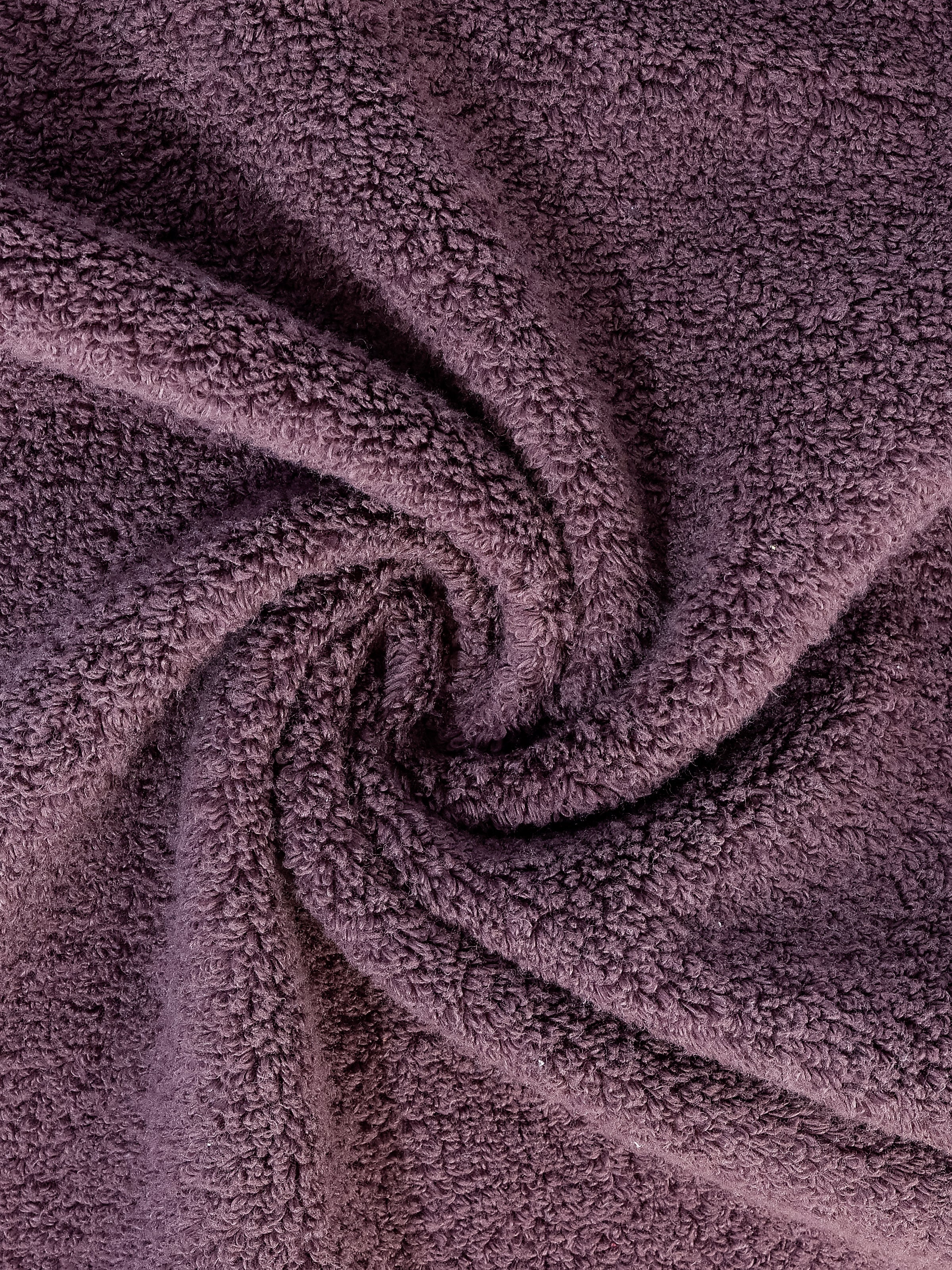 Deep Plum zero-twist cotton hand towels, 12x20 inches – main product view